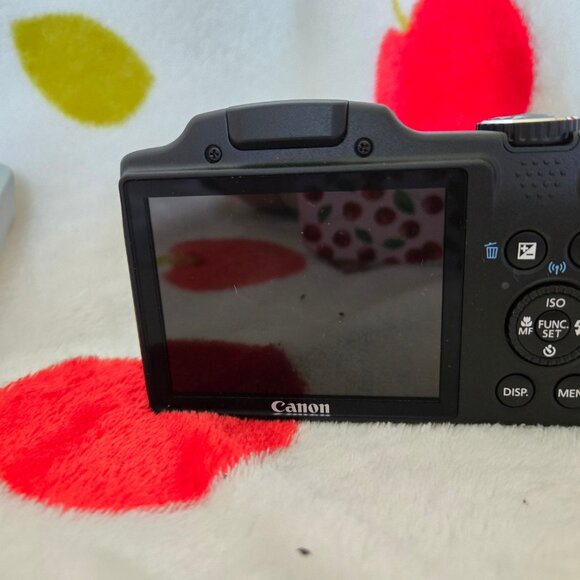 Conon PowerShot SX510 HS Super Zoom Digital Camera - Picture 3 of 3